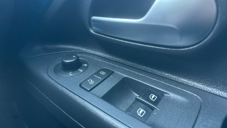 SEAT Mii 61kW One 36.8kWh 5dr Auto Electric Hatchback